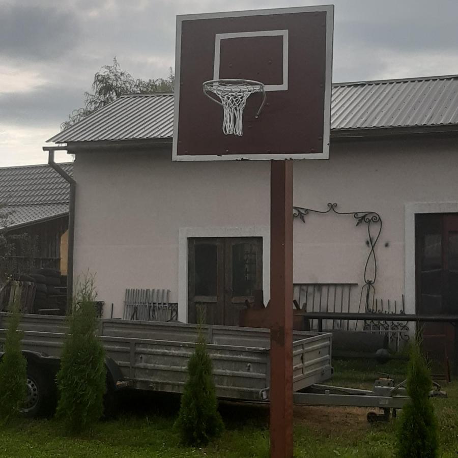 Hotel Viesu Nams "Laimes Pakavs" Straupe Exterior foto